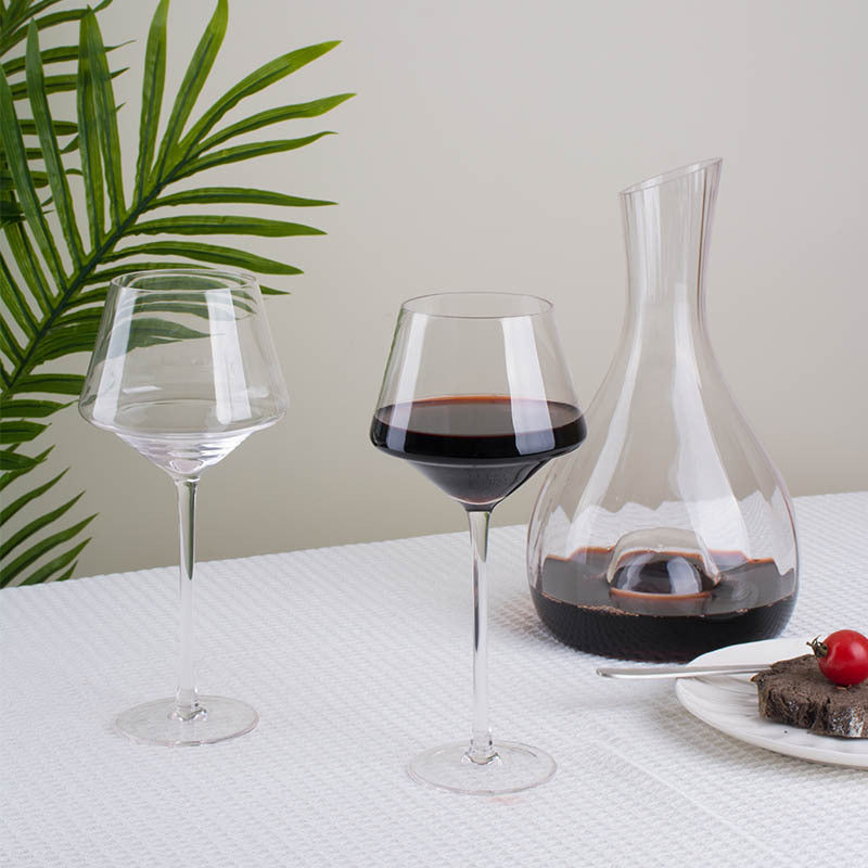 Crystal Burgundy Wine Glass With Golden Trim